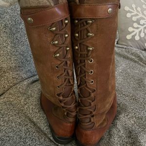 Ugg boots suede and leather size 8 women’s boot